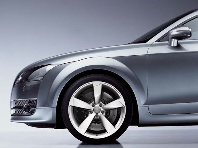5-eget rotordesign (9J x 19"), Audi Sport